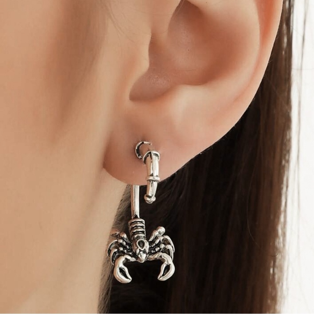 Any 2/$20! Oxidized Silver Scorpion Studs w/Jacket Backs Earrings - Picture 2 of 5